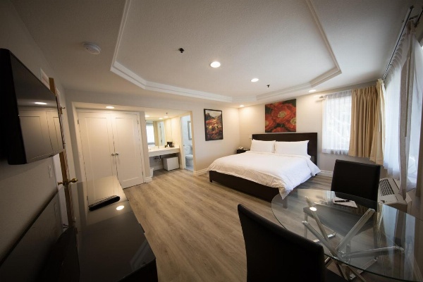 Wilshire Crest Hotel Los Angeles Main image